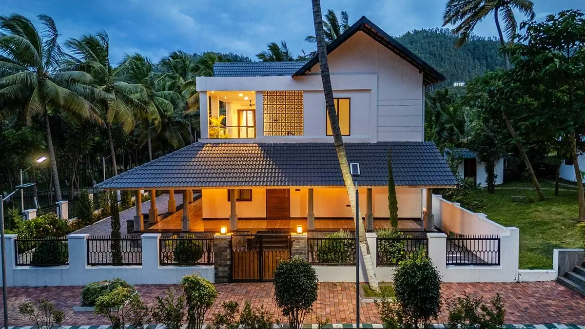Elegant entrance of Senaro Luxury Farm House with private pool in Anaikatti near Coimbatore.