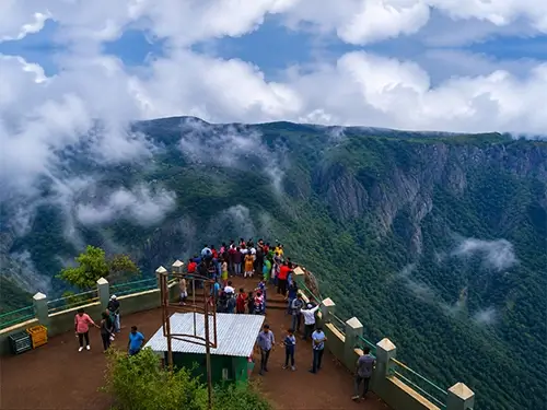 xplore-indo-cloudwalk-coonoor-dolphins-nose-viewpoint